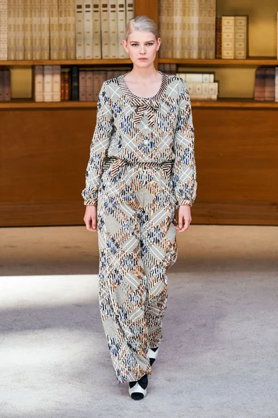 Look 23